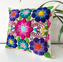 Load image into Gallery viewer, White embroidery Cushion cover