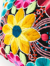 Load image into Gallery viewer, Black Flowered pillow cover