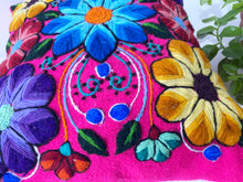 Load image into Gallery viewer, Pink Peruvian pillow cover