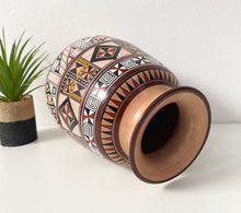 Load image into Gallery viewer, Peruvian decor Vase
