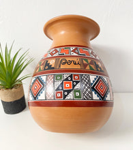 Load image into Gallery viewer, Peruvian Pottery