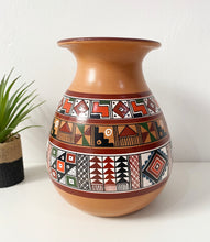 Load image into Gallery viewer, Peruvian Pottery