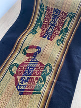 Load image into Gallery viewer, Black Peruvian Table runner