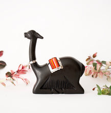 Load image into Gallery viewer, Silver &amp; Wood Vicuña
